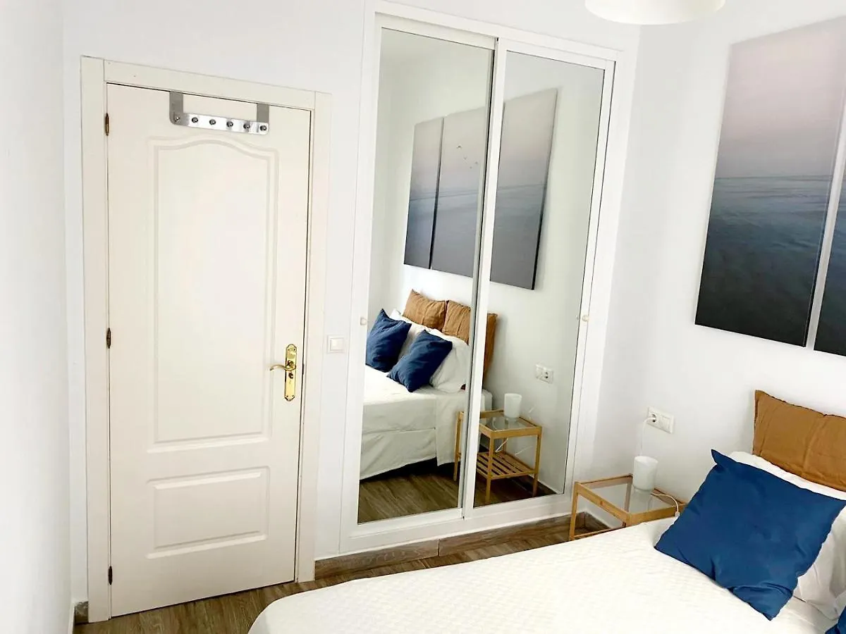 Beachfront Two-Bedroom Apartment In Fuengirola