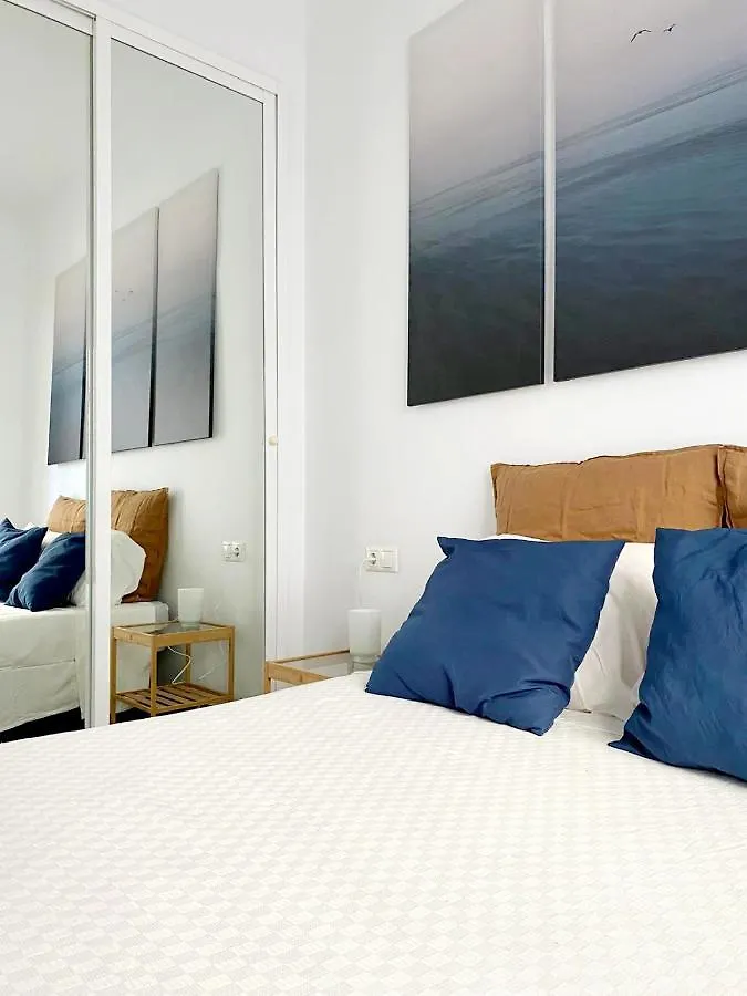 Beachfront Two-Bedroom Apartment In Fuengirola 0*,  Spain