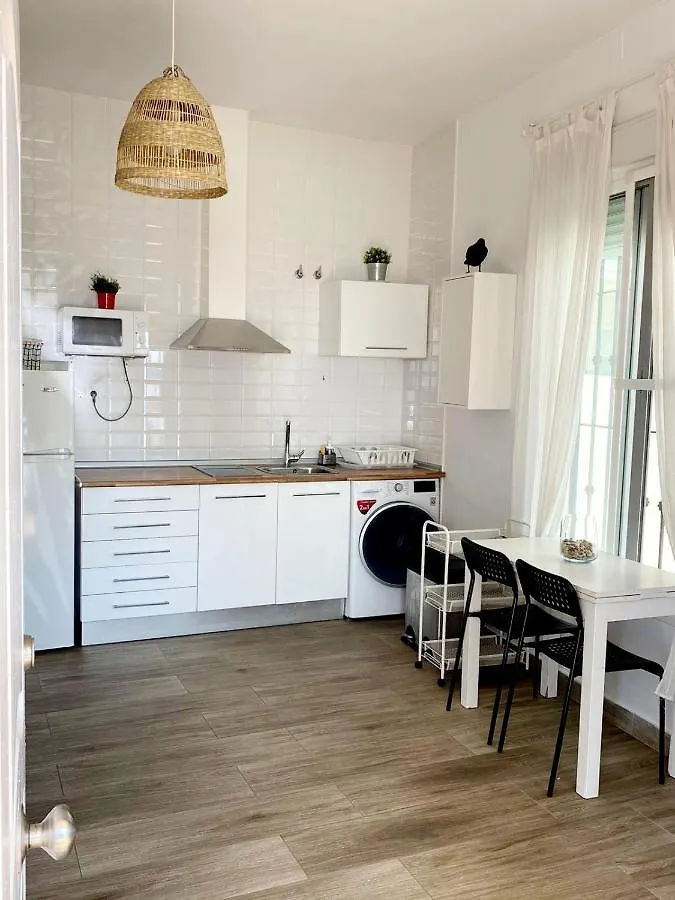 Beachfront Two-Bedroom Apartment In Fuengirola