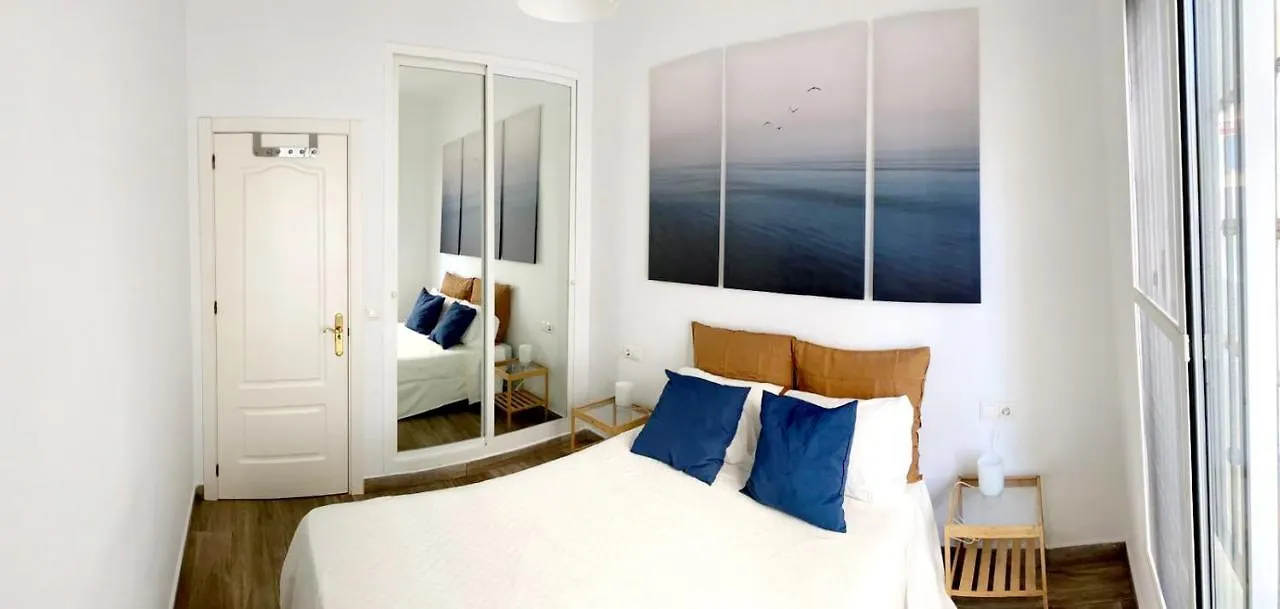 Beachfront Two-Bedroom Apartment In Fuengirola
