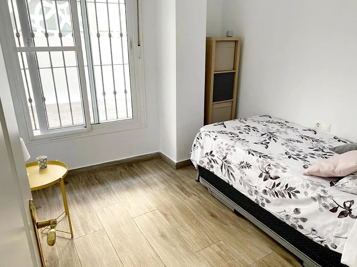 Beachfront Two-Bedroom Apartment In Fuengirola