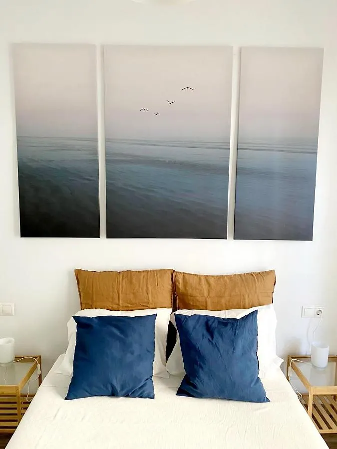 Beachfront Two-Bedroom Apartment In Fuengirola